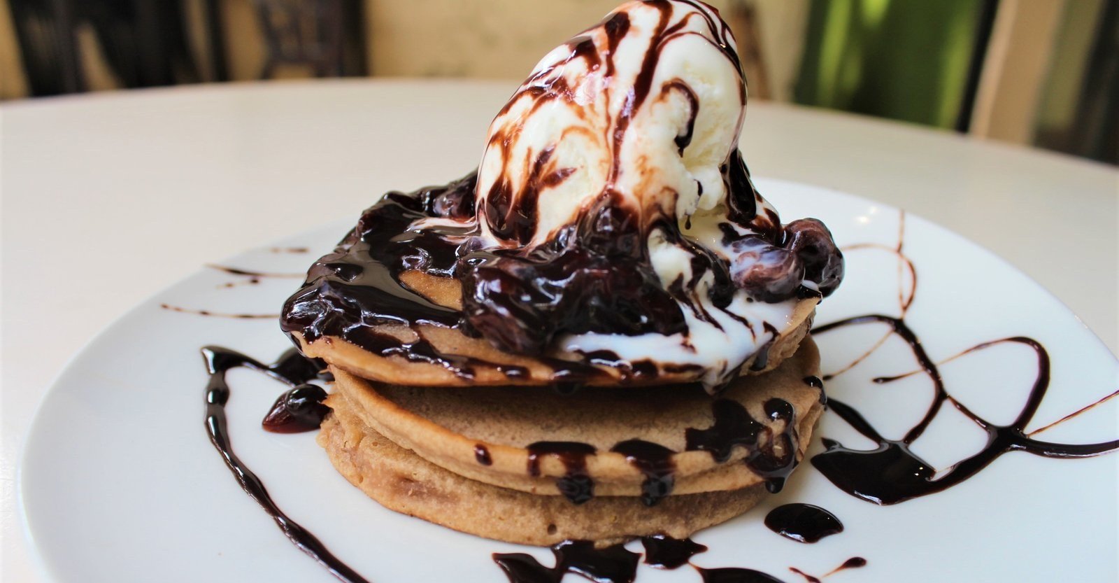 Chocolate-topped pancakes at The Friends Bench